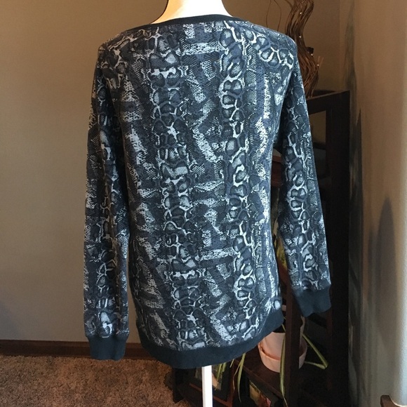 Snake print Nike Sweatshirt - Picture 5 of 7